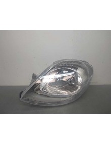 Recambio de faro izquierdo para renault trafic caja cerrada (ab 4.01) referencia OEM IAM 2606000QAE NUEVO 01-06