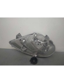 Recambio de faro derecho para renault trafic caja cerrada (ab 4.01) referencia OEM IAM 2600000QAD NUEVO 01-06 2