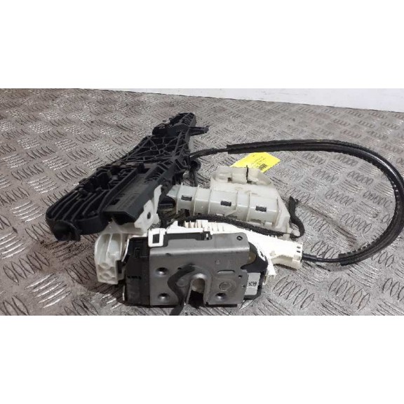 Recambio de cerradura puerta trasera derecha para jeep renegade sport 4x2 referencia OEM IAM 40146025011  