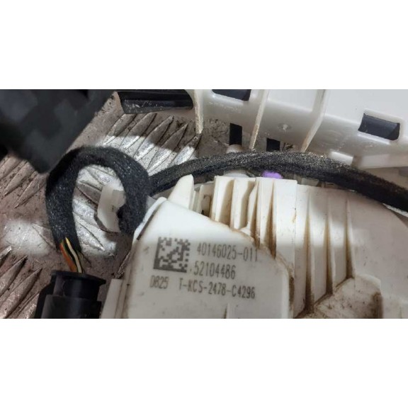 Recambio de cerradura puerta trasera derecha para jeep renegade sport 4x2 referencia OEM IAM 40146025011  