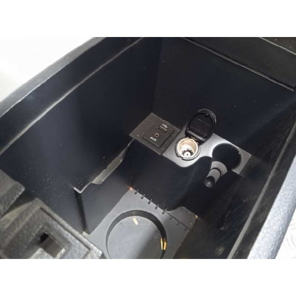 Recambio de apoyabrazos central para nissan qashqai (j11) tekna premium referencia OEM IAM   