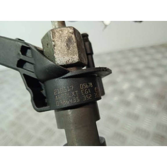 Recambio de inyector para volkswagen crafter caja cerrada 2.5 tdi dpf referencia OEM IAM 076130277 0986435352 