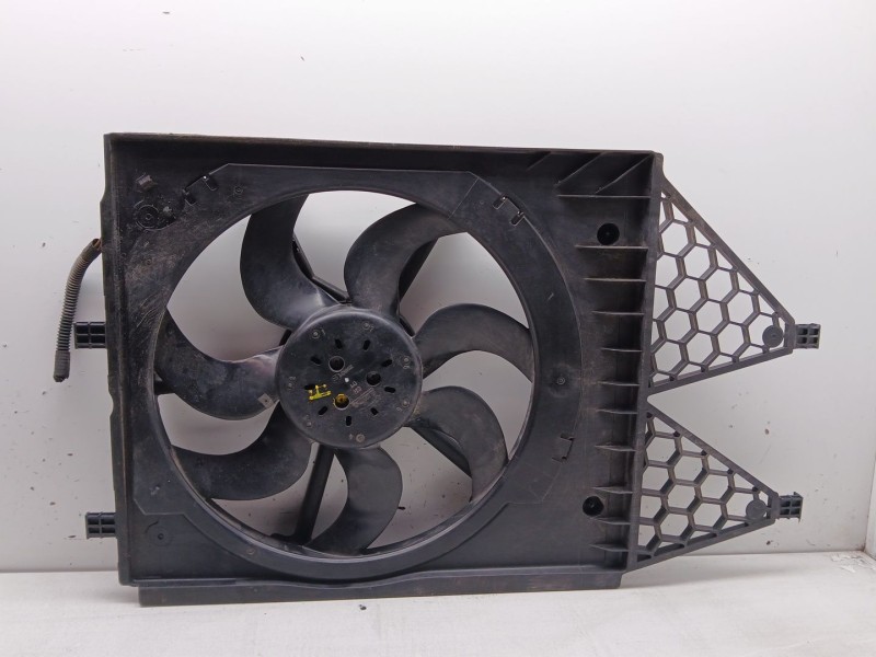 Recambio de electroventilador para audi a1 sportback (8xf) adrenalin referencia OEM IAM 23153100 6r0959466d 6r01212070