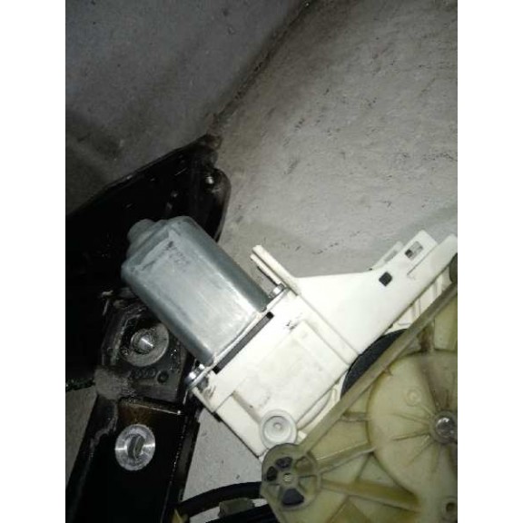 Recambio de elevalunas delantero izquierdo para audi a6 allroad quattro (4fh) 3.0 tdi referencia OEM IAM 8K0959801A  