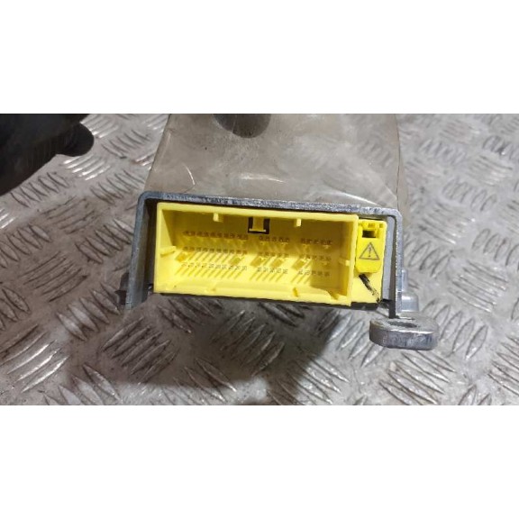 Recambio de centralita airbag para toyota yaris live referencia OEM IAM 891700D430  