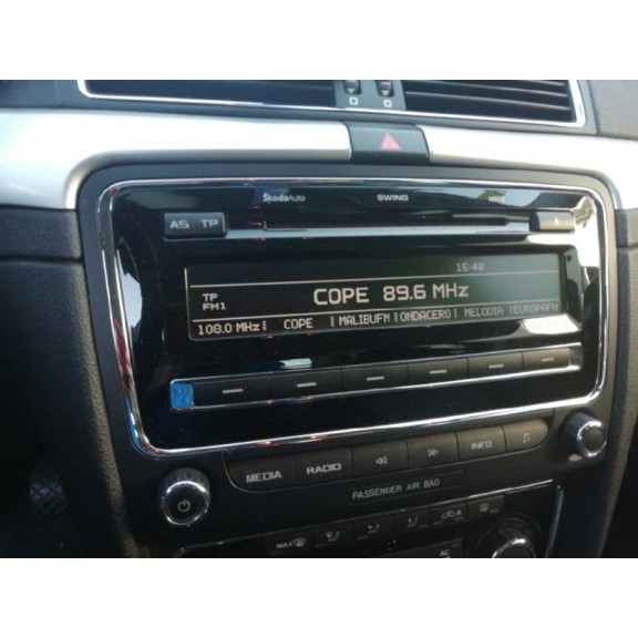 Recambio de sistema audio / radio cd para skoda superb combi (3t5) active referencia OEM IAM   