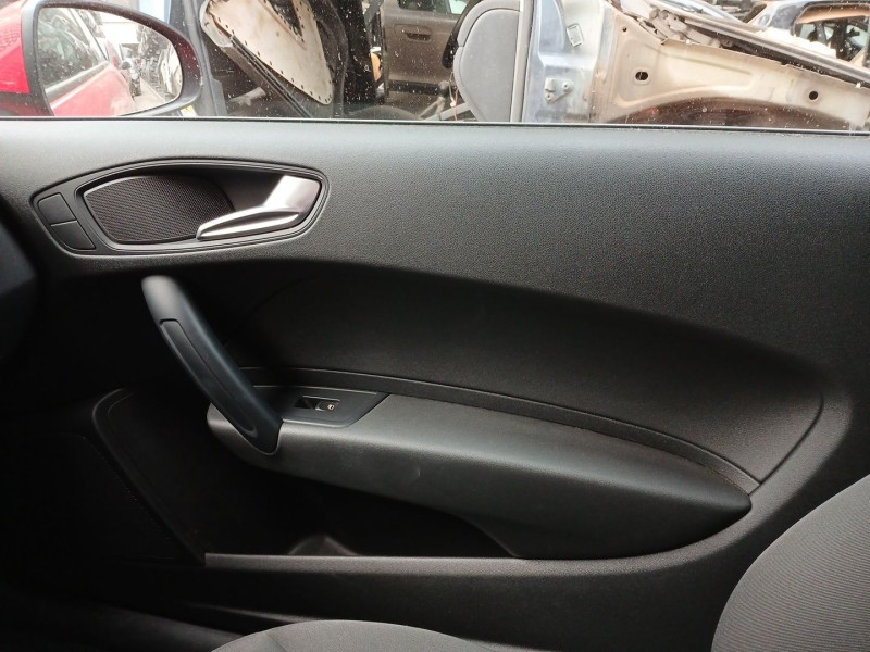 Recambio de guarnecido puerta delantera derecha para audi a1 (8x1, 8xk) 1.2 tfsi referencia OEM IAM   