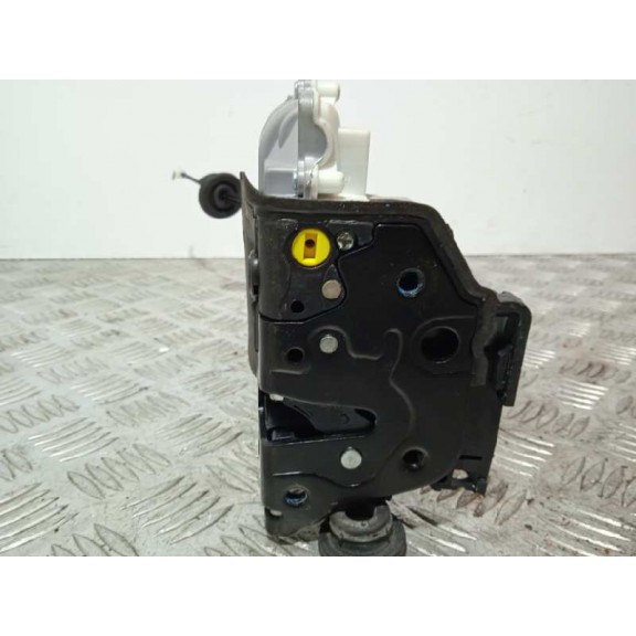 Recambio de cerradura puerta trasera derecha para audi a4 ber. (b8) básico referencia OEM IAM 3C4839016A  7 PINS