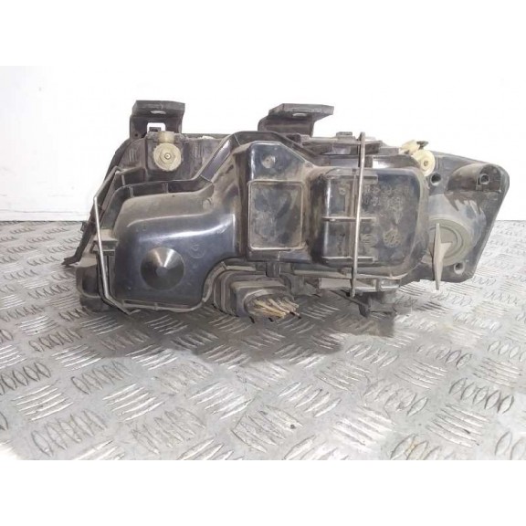 Recambio de faro derecho para audi a6 berlina (4b2) 2.5 tdi quattro referencia OEM IAM   