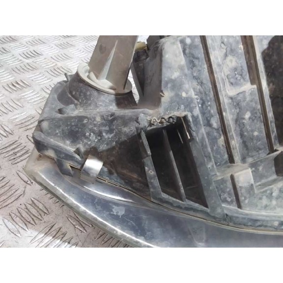 Recambio de faro izquierdo para audi a6 berlina (4b2) 2.5 tdi quattro referencia OEM IAM   