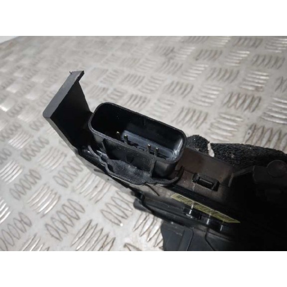 Recambio de cerradura puerta trasera derecha para kia stonic (ybcuv) drive referencia OEM IAM 81420H8010IEH 4 PINES 
