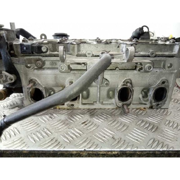 Recambio de culata para volkswagen golf v berlina (1k1) 1.6 referencia OEM IAM 06B1033731  