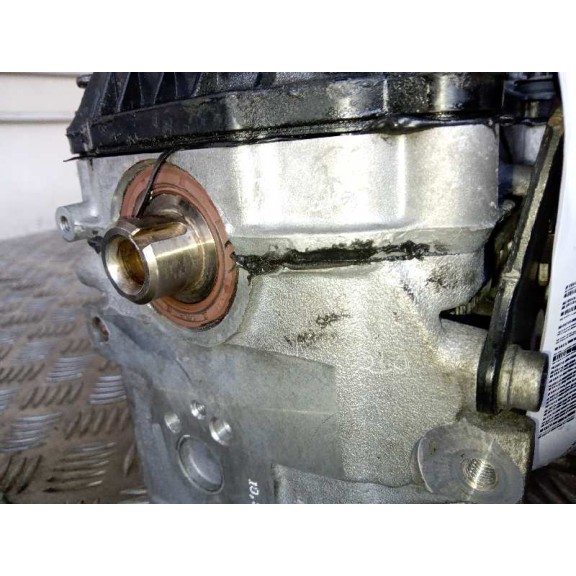 Recambio de culata para volkswagen golf v berlina (1k1) 1.6 referencia OEM IAM 06B1033731  