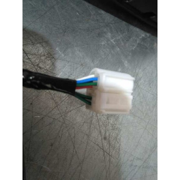 Recambio de retrovisor izquierdo para toyota avensis berlina (t25) referencia OEM IAM 8790605100 NUEVO ABATIBLE 7 PINS