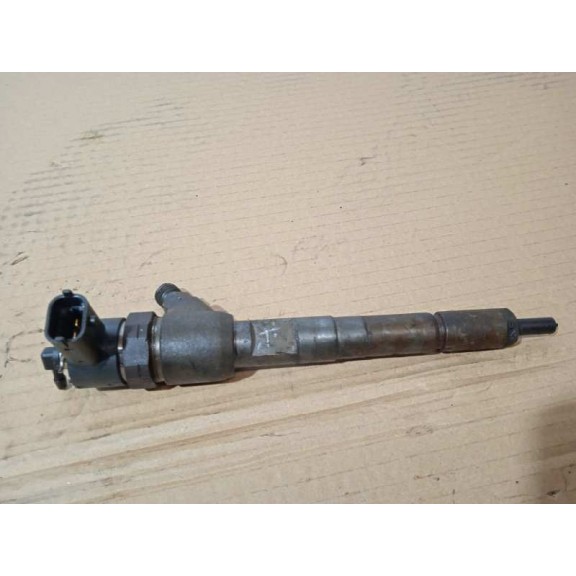 Recambio de inyector para opel combo (corsa c) familiar referencia OEM IAM 0445110083  