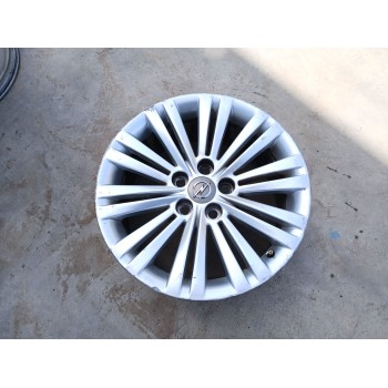 LLANTA TRASERA DERECHA 13313796 x1 18 pulgadas