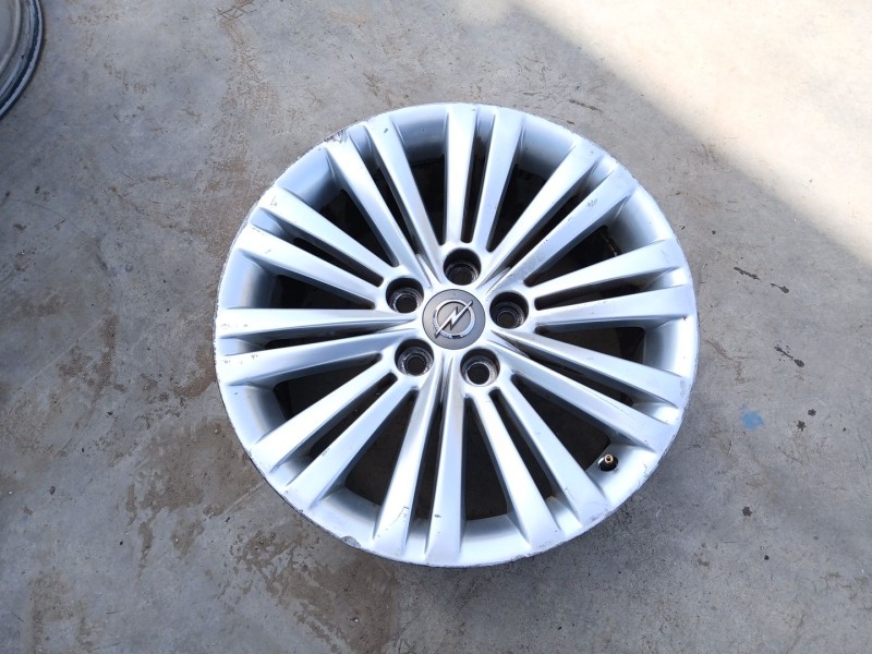 Recambio de llanta trasera derecha para opel insignia a sedán (g09) 2.0 cdti (69) referencia OEM IAM 13313796 x1 18 pulgadas