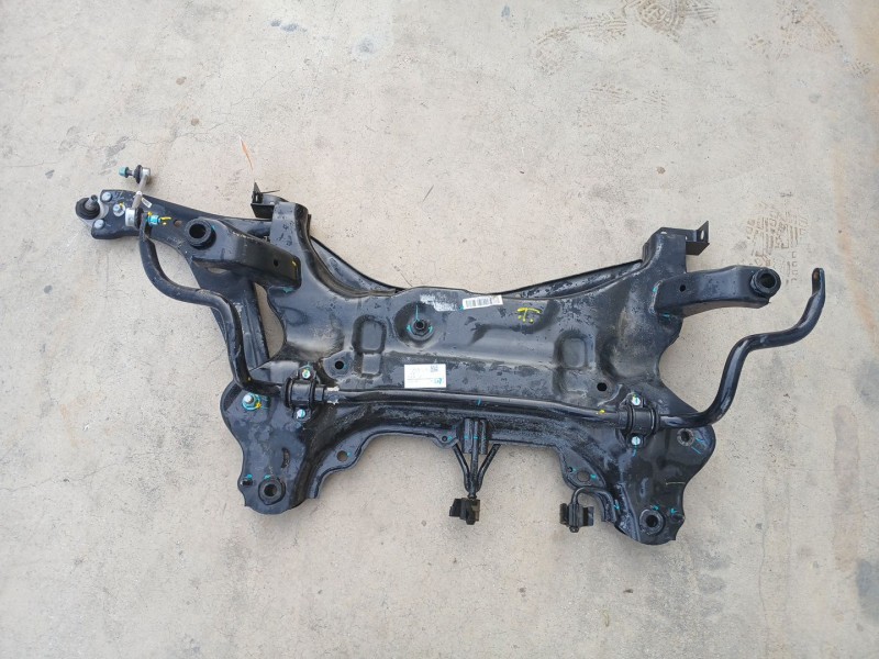 Recambio de puente delantero para omoda 5 referencia OEM IAM   