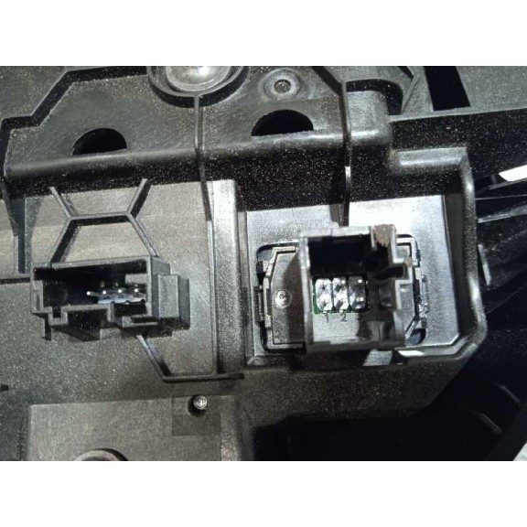 Recambio de sistema navegacion gps para opel corsa f 1.2 referencia OEM IAM 39185456  