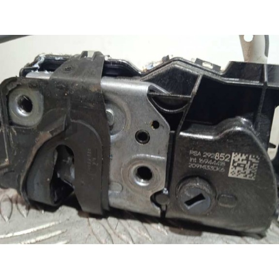 Recambio de cerradura puerta trasera derecha para opel corsa f 1.2 referencia OEM IAM 292852 PSA292852 6 PINS