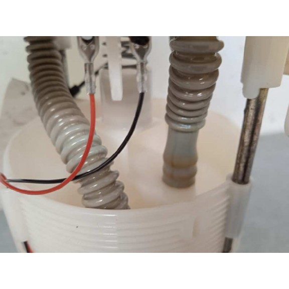 Recambio de aforador para peugeot 208 allure referencia OEM IAM 9674461380  2 CABLES