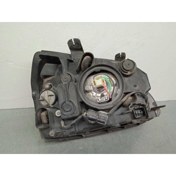 Recambio de faro izquierdo para kia carens 2.0 turbodiesel cat referencia OEM IAM   