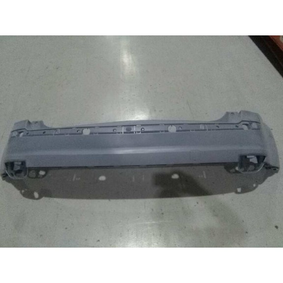 Recambio de paragolpes trasero para ford focus berlina (cap) referencia OEM IAM 1336747 NUEVO 3/5 PUERTAS