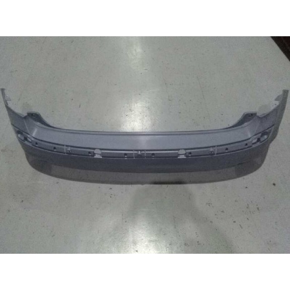 Recambio de paragolpes trasero para ford focus berlina (cap) referencia OEM IAM 1336747 NUEVO 3/5 PUERTAS