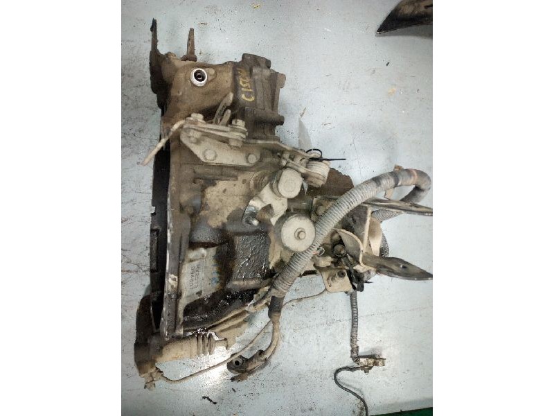 Recambio de caja cambios para hyundai accent (lc) 1.3 cat referencia OEM IAM HY2073-394807  
