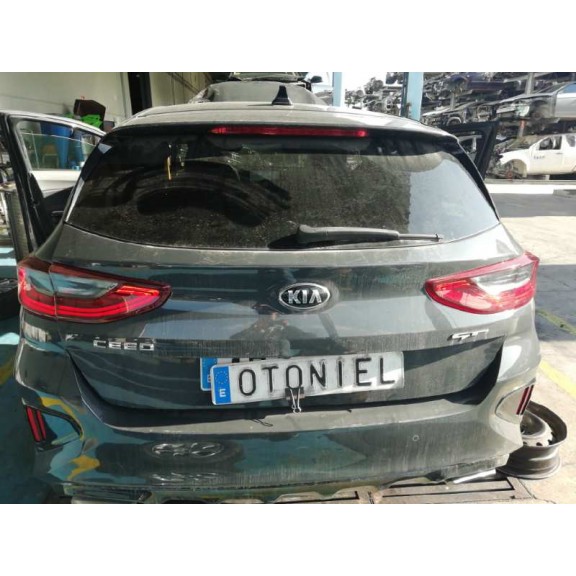 Recambio de porton trasero para kia ceed gt referencia OEM IAM 73700J7000  73700J7000