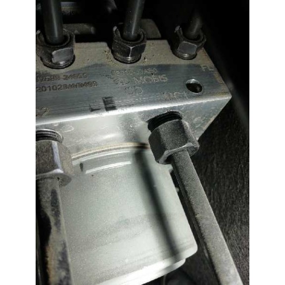 Recambio de abs para kia ceed gt referencia OEM IAM 58910J7AB0  
