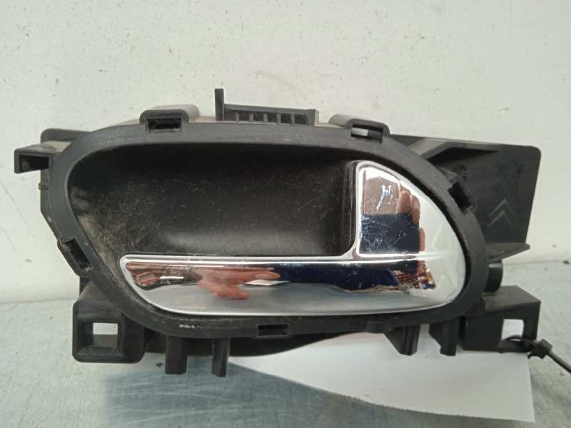 Recambio de maneta interior delantera derecha para peugeot 207 cc 1.6 16v referencia OEM IAM 96555516VD 96555516VD 
