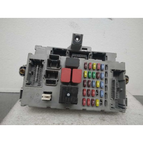 Recambio de caja reles / fusibles para fiat doblo (119) 1.9 jtd cat referencia OEM IAM 406626  