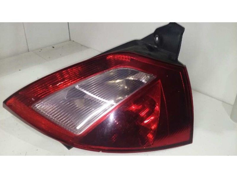 Recambio de piloto trasero derecho para renault megane ii berlina 5p confort dynamique referencia OEM IAM 89398081  