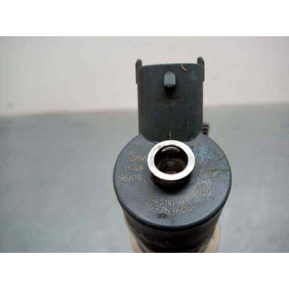 Recambio de inyector para peugeot 406 berlina (s1/s2) srdt referencia OEM IAM 0445110044 9637536080 