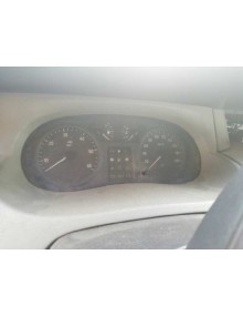 Recambio de cuadro instrumentos para opel vivaro combi 2.7t corto referencia OEM IAM 8200295452  