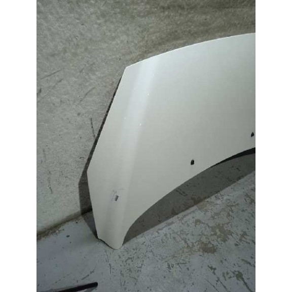 Recambio de capot para peugeot 308 confort referencia OEM IAM 7901P6 BLANCO 