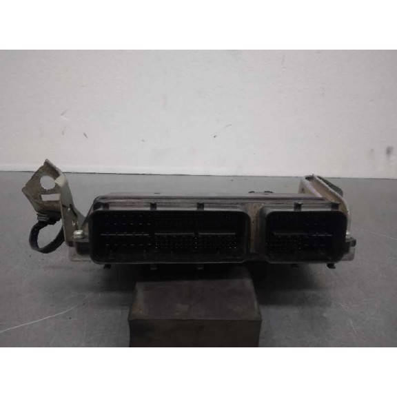 Recambio de centralita motor uce para toyota prius+ eco referencia OEM IAM 8966147850 2762004530 