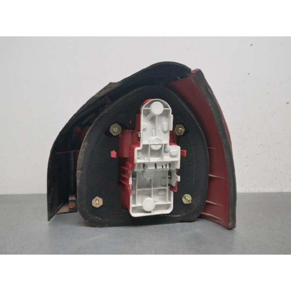 Recambio de piloto trasero izquierdo para audi a3 (8l) 1.6 referencia OEM IAM   