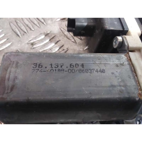 Recambio de elevalunas delantero derecho para citroën c2 furio referencia OEM IAM 7746018800 ELÉCTRICO 