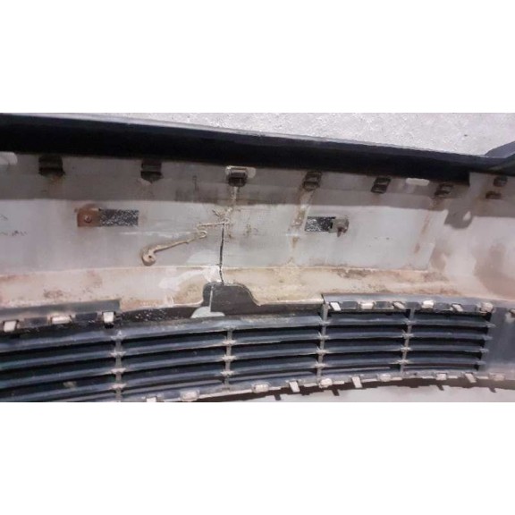 Recambio de paragolpes delantero para opel vectra b berlina básico (1999) referencia OEM IAM  PLATA MAL , VER FOTOS