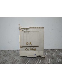 Recambio de caja reles / fusibles para lexus is200 (ds2/is2) 2.2 d-cat referencia OEM IAM 8273053020  