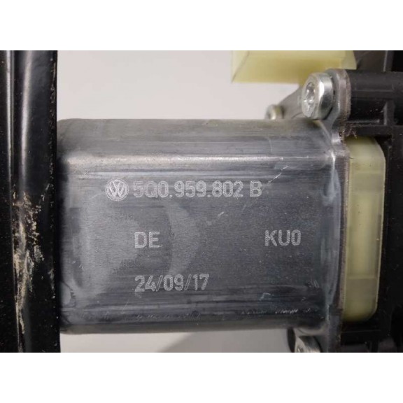 Recambio de elevalunas delantero derecho para skoda superb (3v3) ambition referencia OEM IAM 5Q0959802B ELÉCTRICO 2 PINES