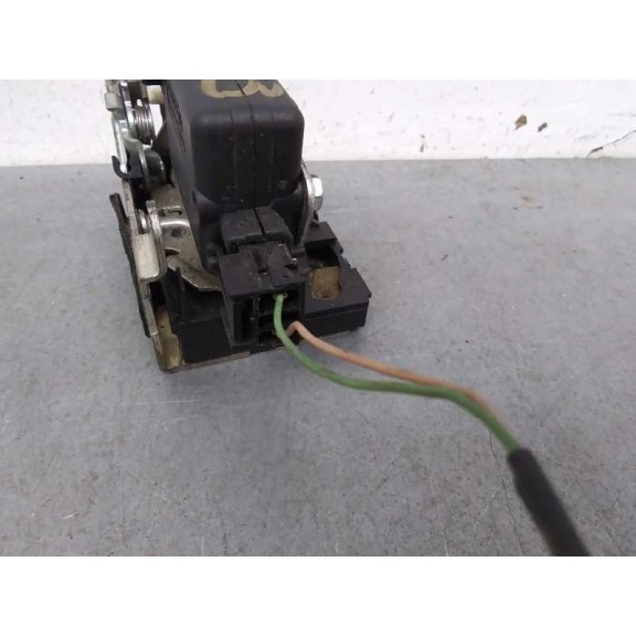 Recambio de cerradura puerta trasera izquierda para dacia sandero básico referencia OEM IAM  1ºSERIE 2 PINS