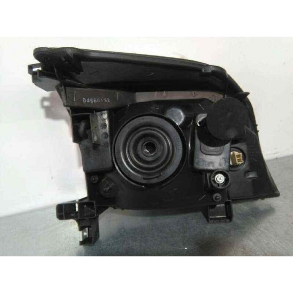 Recambio de faro izquierdo para nissan x-trail (t30) referencia OEM IAM  NUEVO H4 MANUAL