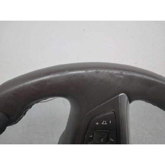 Recambio de volante para opel insignia berlina cosmo referencia OEM IAM 13316548 DESGASTADO 