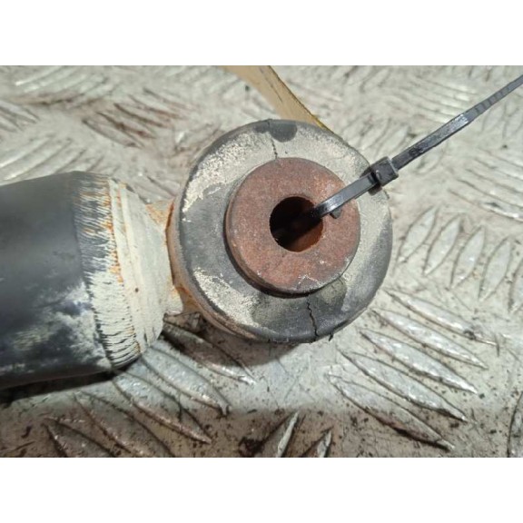 Recambio de amortiguador trasero derecho para toyota urban cruiser active referencia OEM IAM 4853052E80  