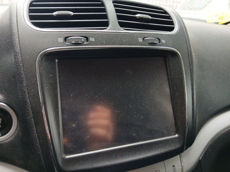 Recambio de pantalla multifuncion para fiat freemont (345_) 2.0 jtd referencia OEM IAM   RADIO