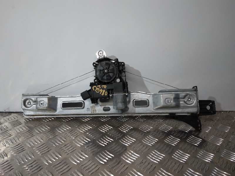 Recambio de elevalunas trasero derecho para opel zafira tourer selective referencia OEM IAM 13260142 910280200 7 PINES