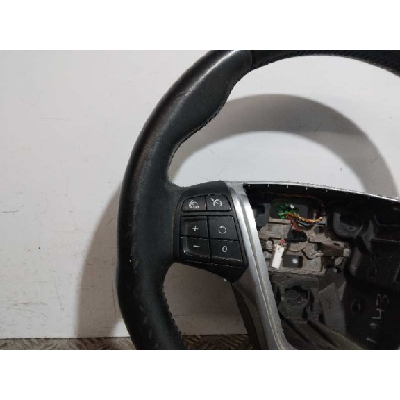 Recambio de volante para volvo v60 kombi kinetic referencia OEM IAM P31250592  